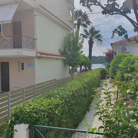 Daglas Seaside Apartment Nydri (Lefkada)