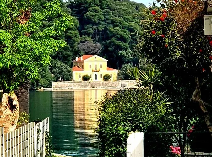 Daglas Seaside Διαμέρισμα Νυδρί